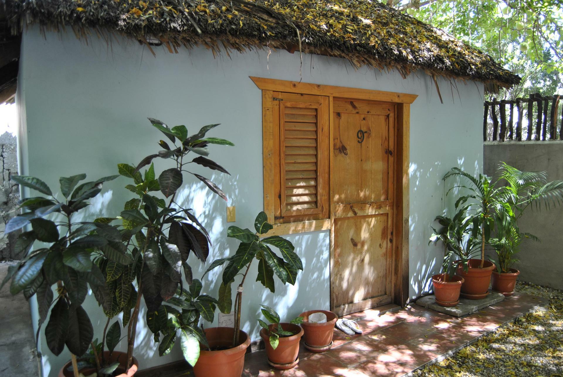 Hotel Loro Tuerto Barahona Exteriör bild